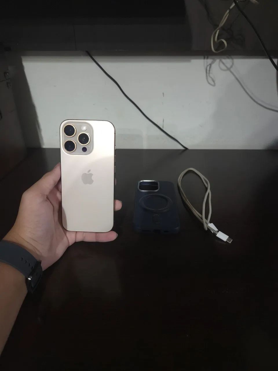 Iphone 16 pro 256 gb - Foto 3