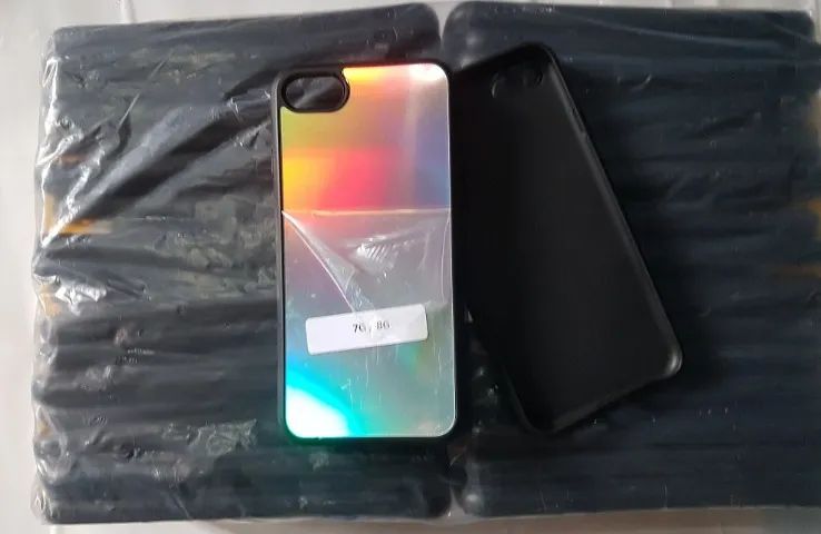 Lote de Capinhas para celulares Iphone e  Samsug (3.650 peças) - Foto 4