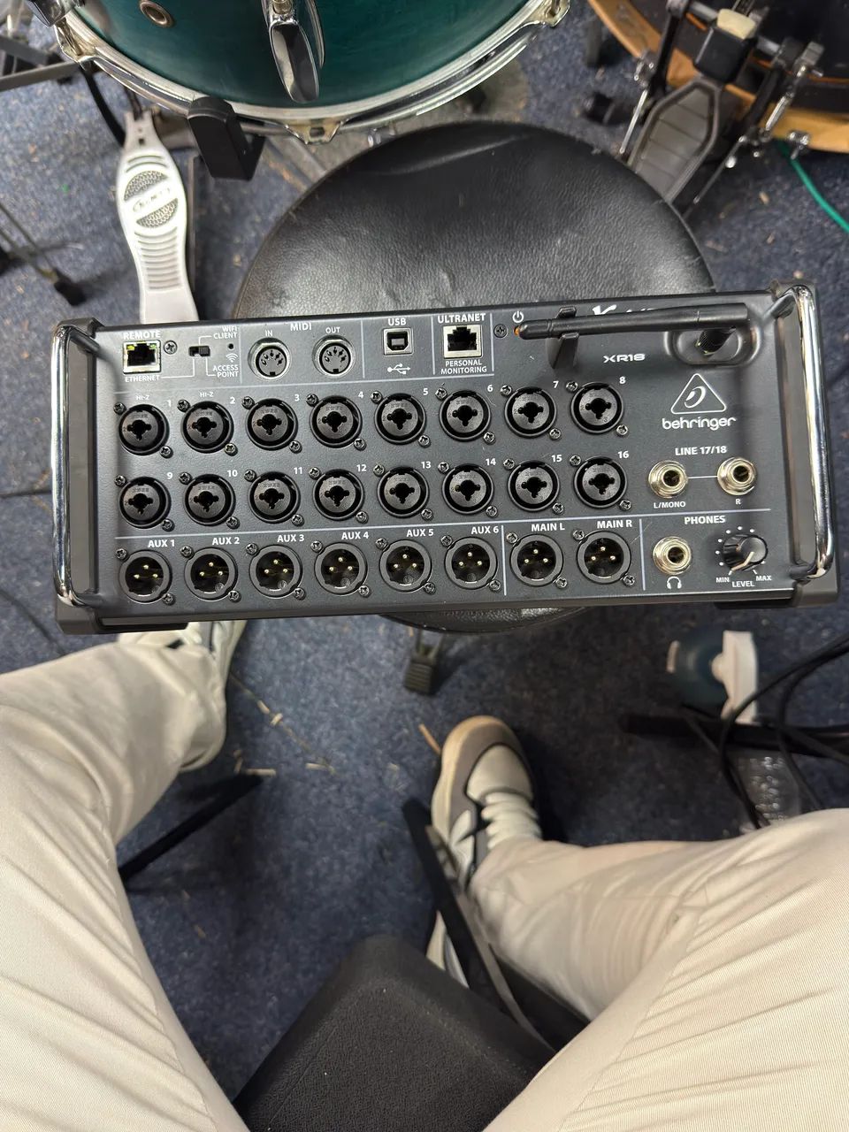 XR18 Behringer  - Foto 5