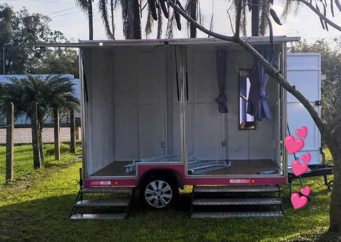 Trailer multifuncional 