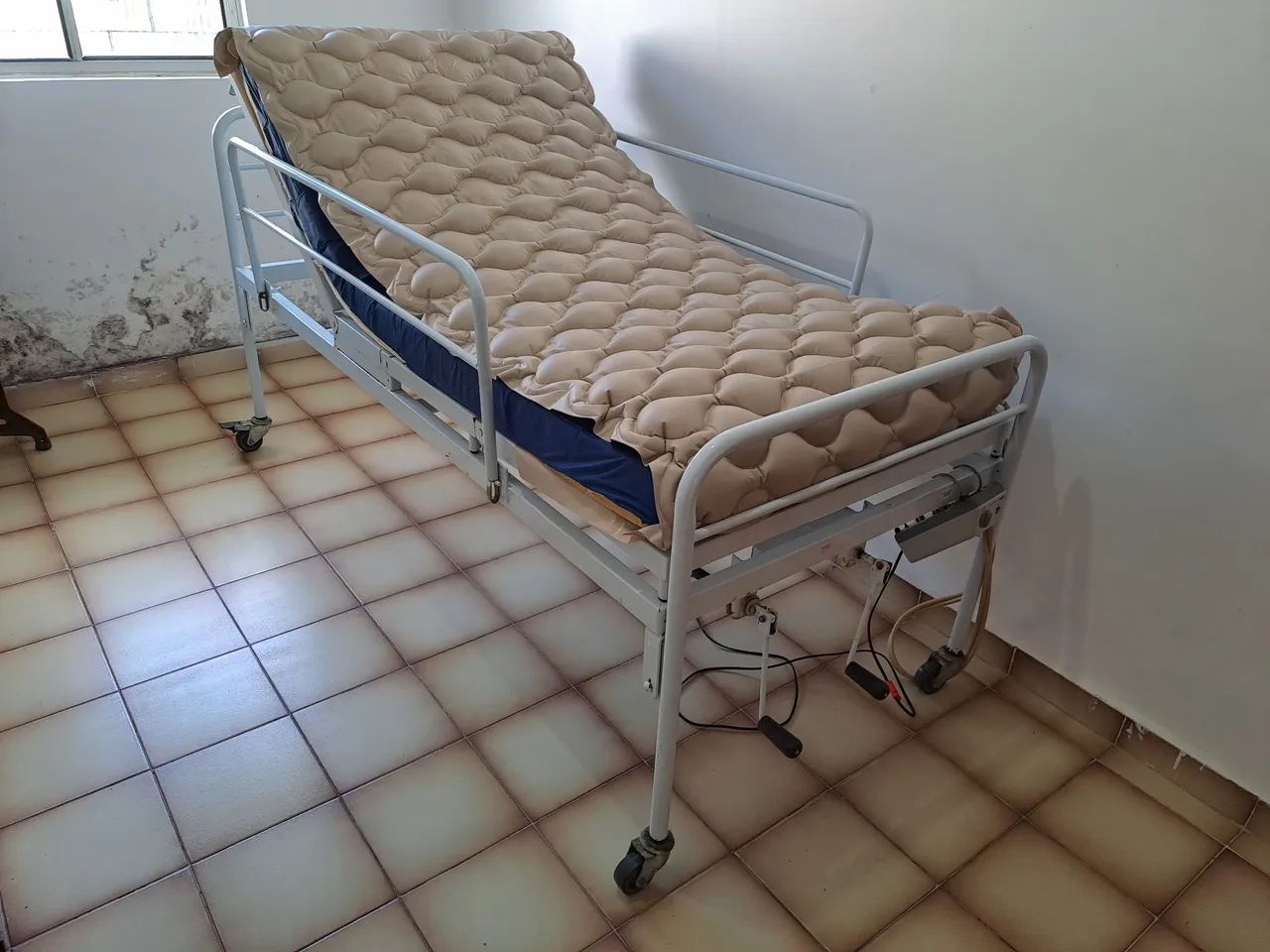 Cama hospitalar para acamados, excelente preço