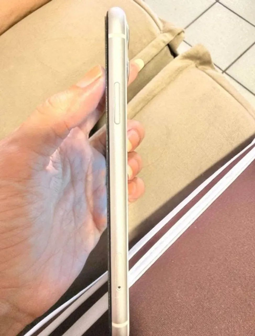 iPhone 11 perfeito na caixa  - Foto 5