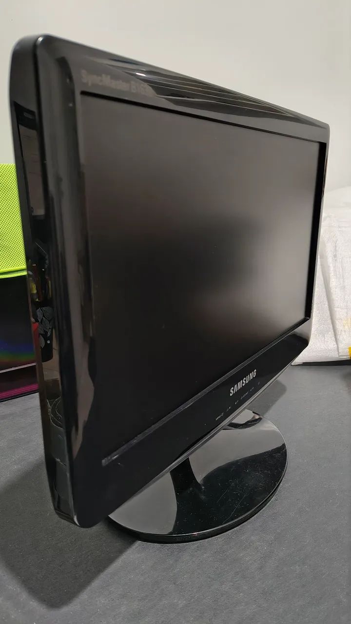 Monitor Samsung 15.6" B1630