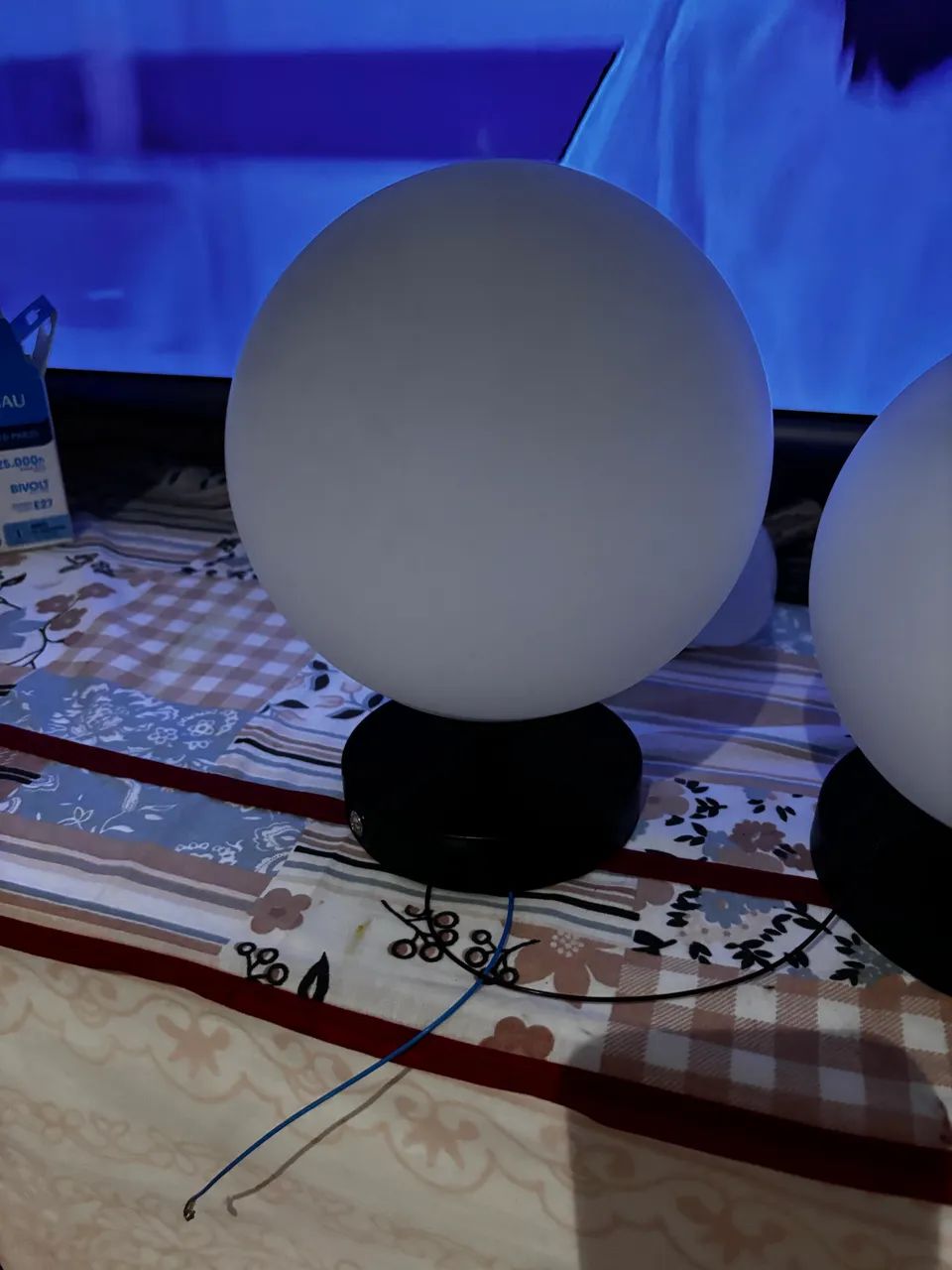 Vendo 3 luminárias Globo ? - Foto 3