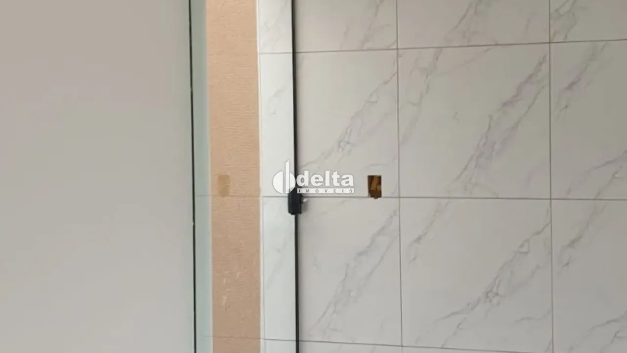 Casa com 3 quarto sendo 1 suíte disponível para Venda no bairro Jardim Brasília em Uberlân - Foto 15