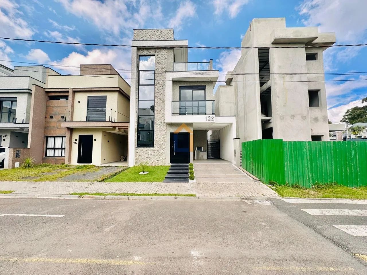 Sobrado com 146m² no bairro Umbara - Foto 2