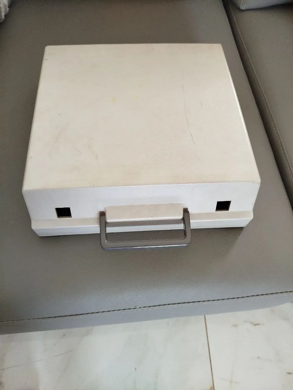 Máquina de escrever funcionando perfeitamente  - Foto 3