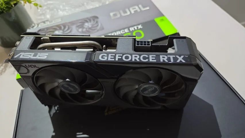 Placa de vídeo RTX 4060 8GB Asus - Foto 2