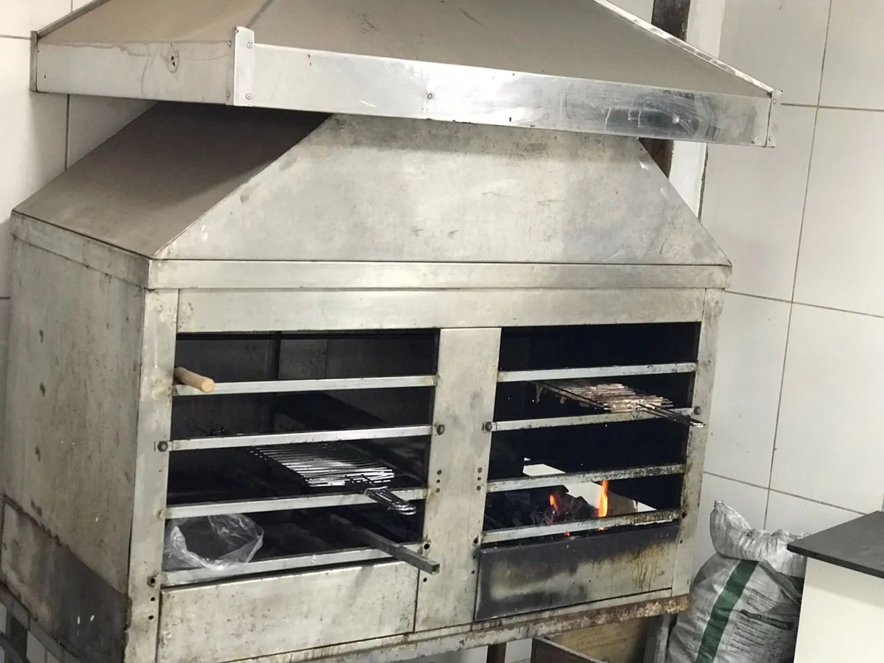 Equipamentos para lanchonete/restaurante 