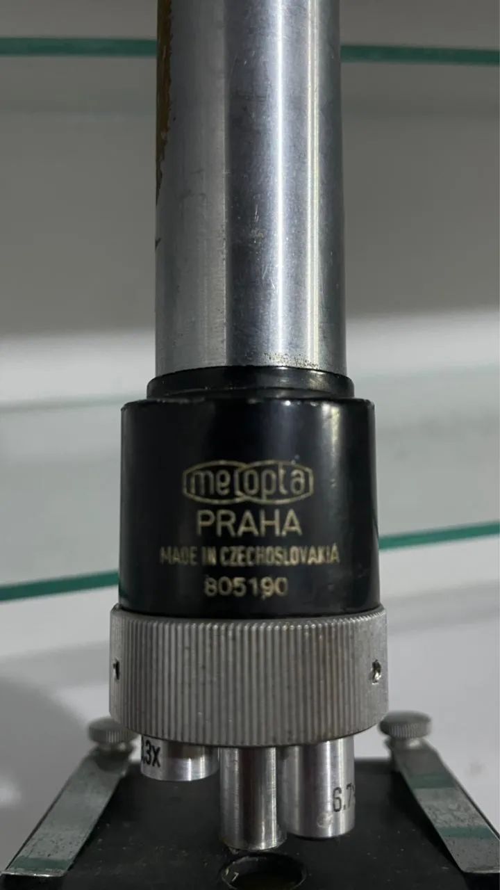 Microscópio Meopta Praha vintage de campo - Foto 4