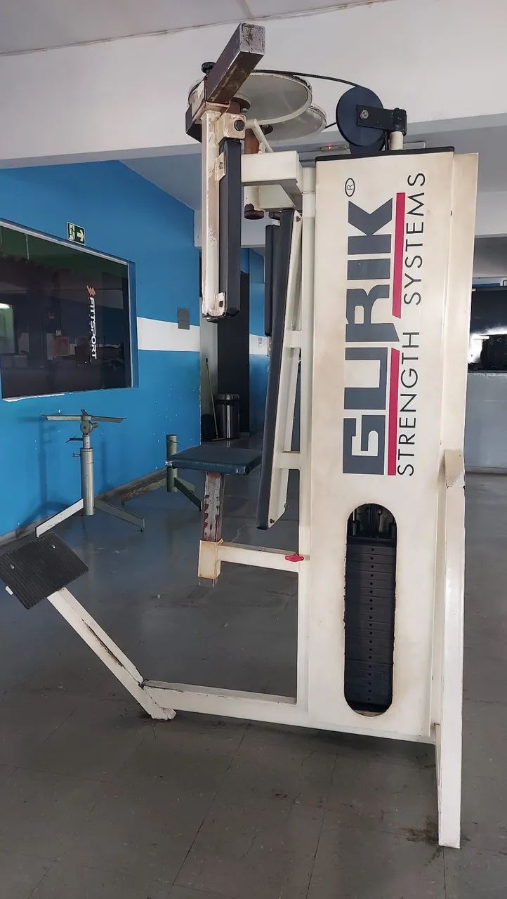 Máquina de musculação Peck Deck - Foto 3