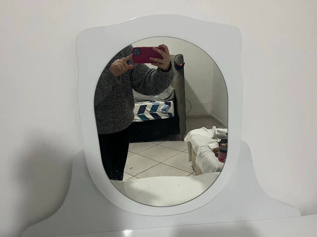 Vende-se penteadeira, pouco tempo de uso.