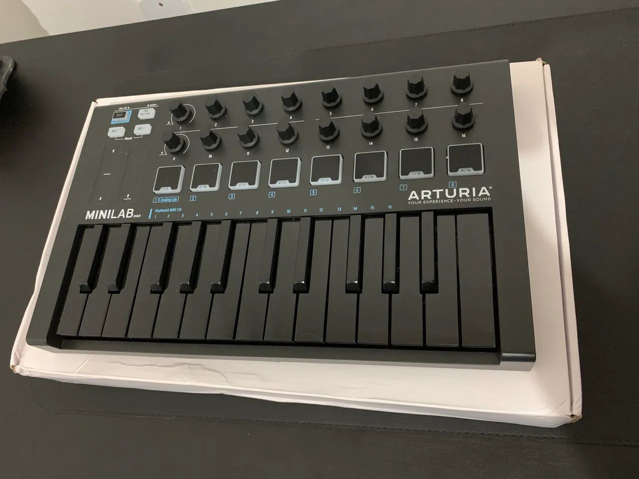 Arturia Minilab Mk2 (deep black)