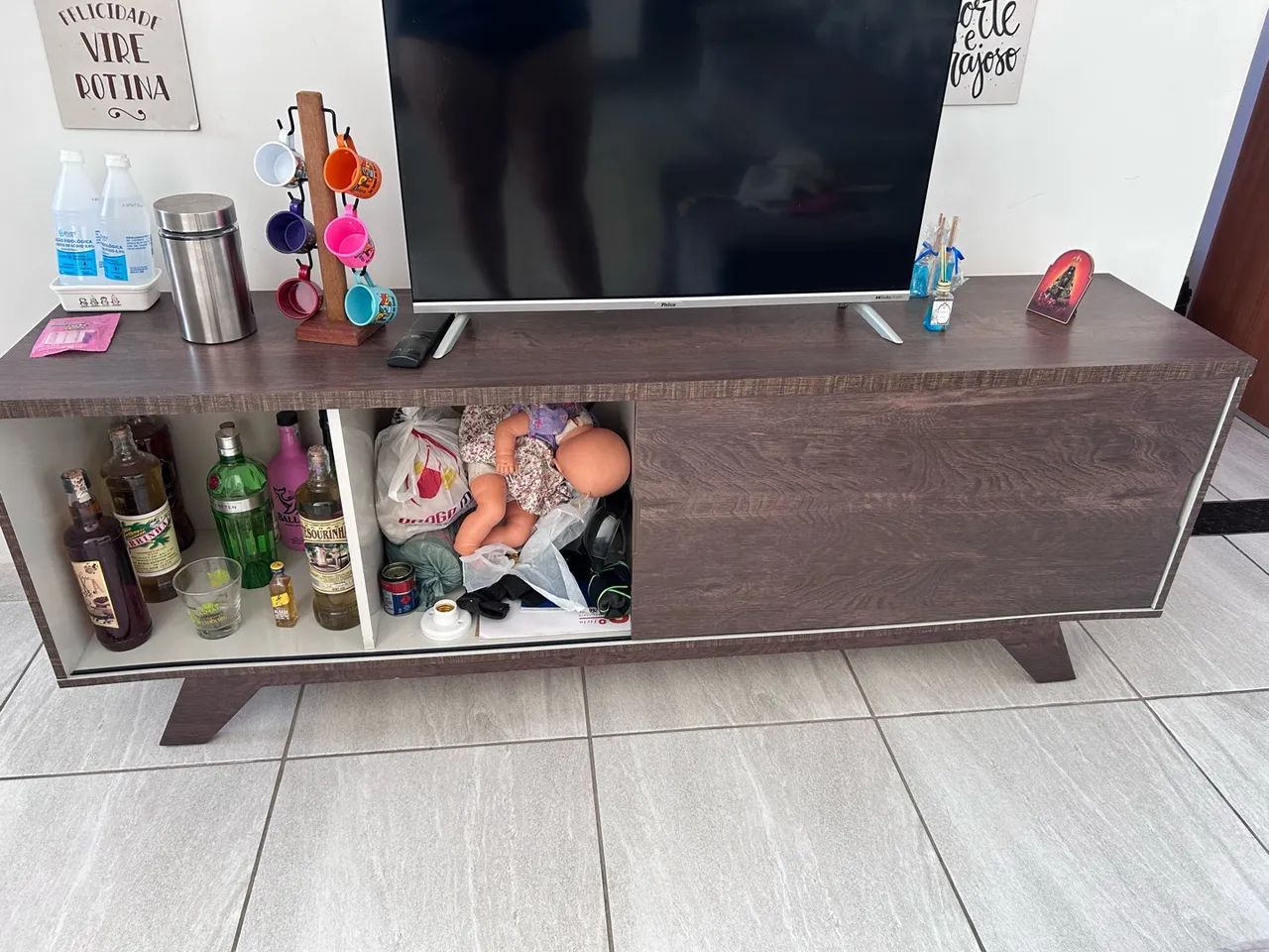 Guarda roupa de casal e rack  - Foto 4