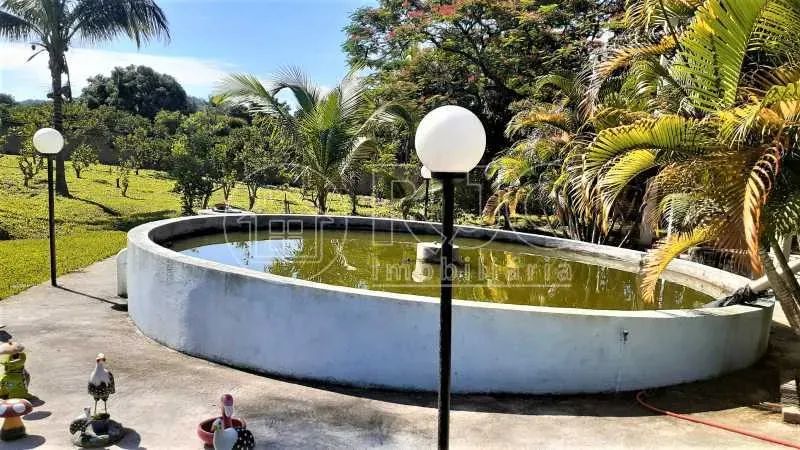 Imóvel para venda possui 162 metros quadrados com 4 quartos em Pinhão - Tanguá - RJ - Foto 3