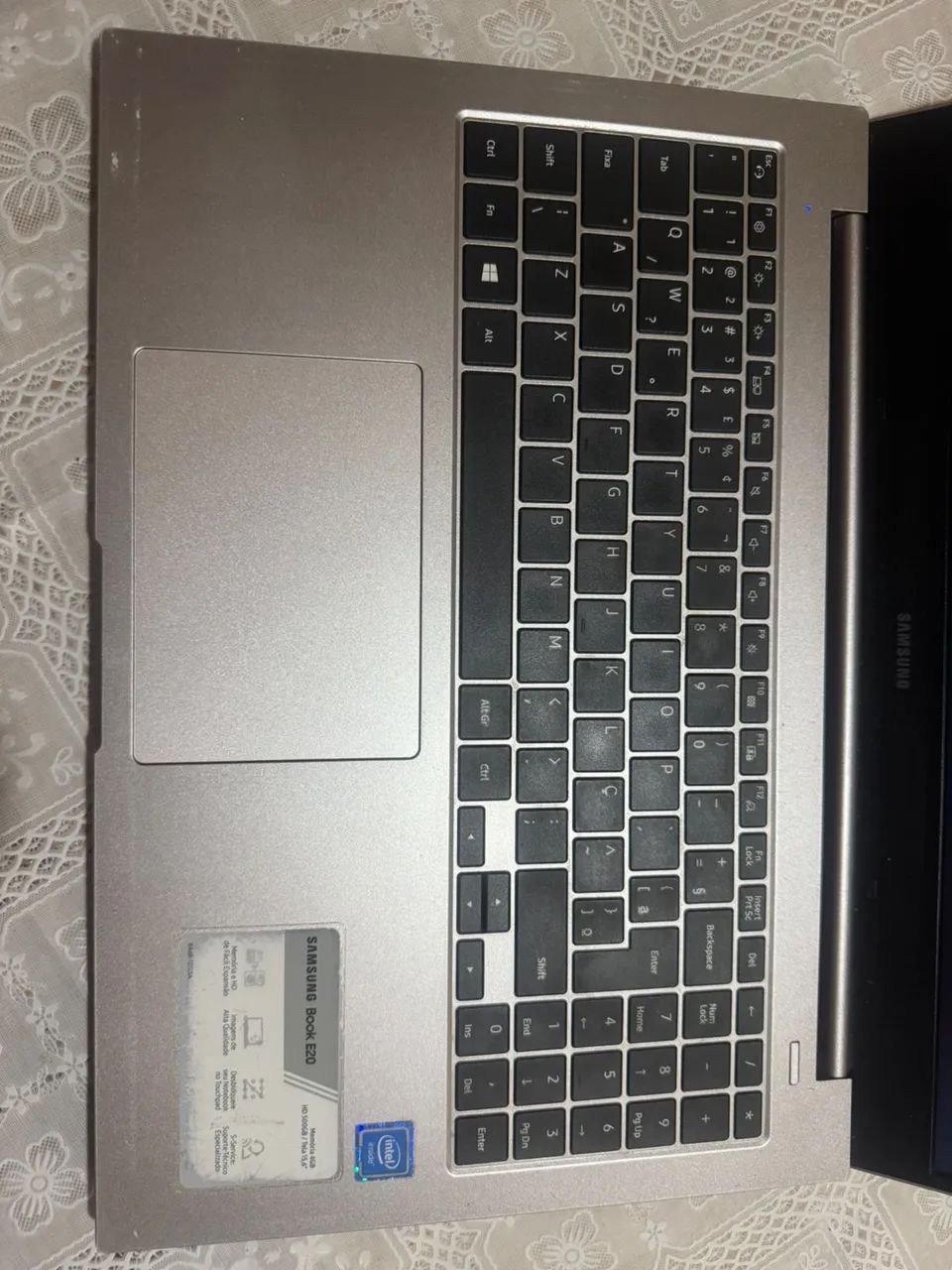 ? Samsung E20 com SSD: Mais velocidade para estudar, trabalhar e navegar! - Foto 3
