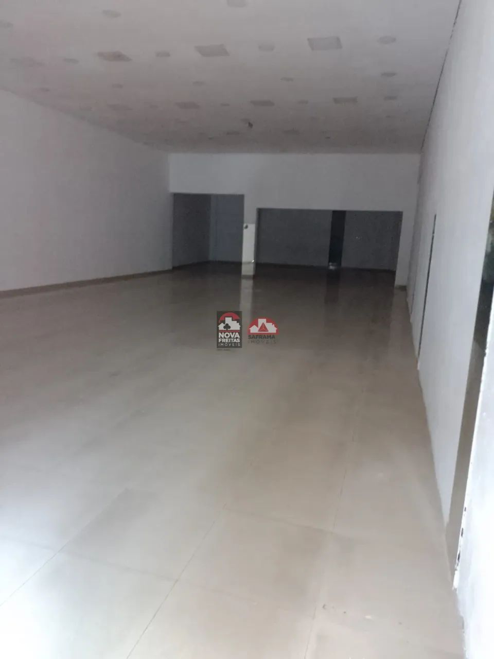 Comercial Casa em São José dos Campos