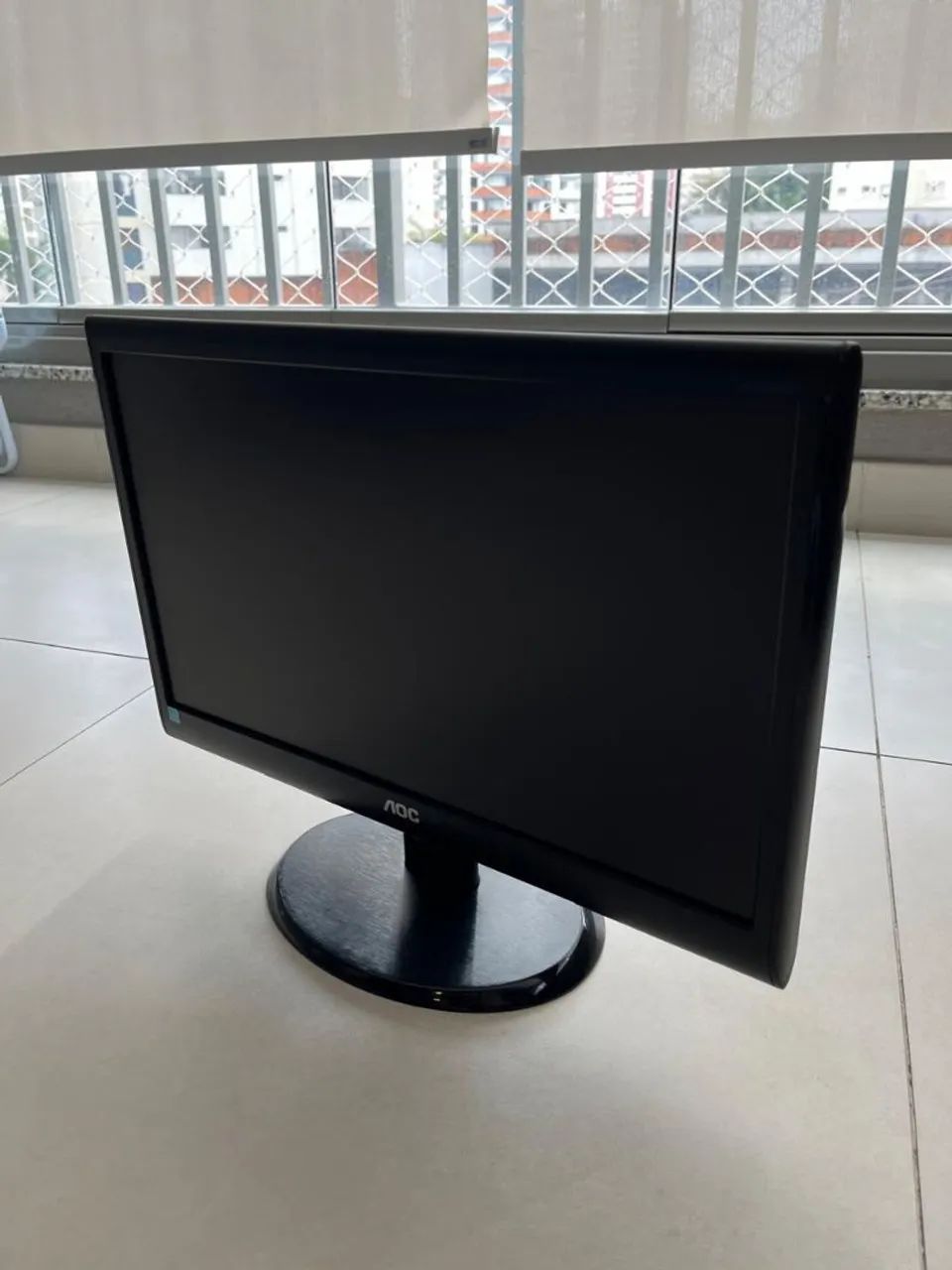 Monitor AOC 17,5 POLEGADAS 