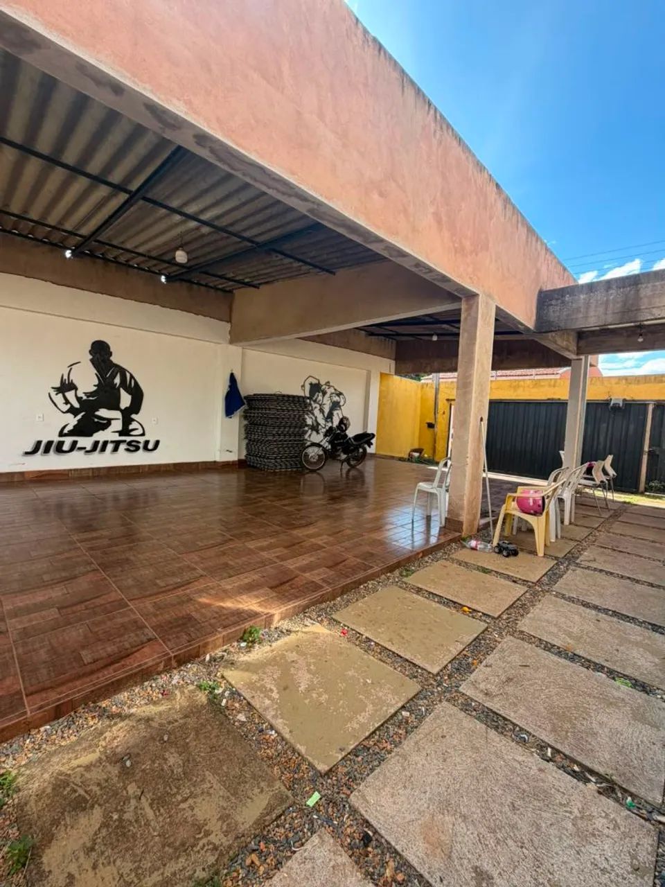 Casa 3 quartos suíte Planaltina Df