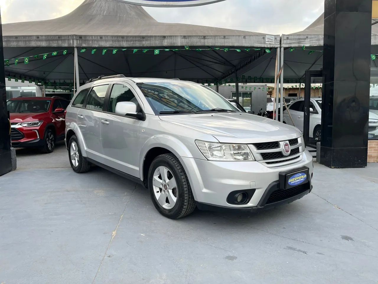 Fiat Freemont 2.4 16V 5P Aut. 2012 - Foto 2