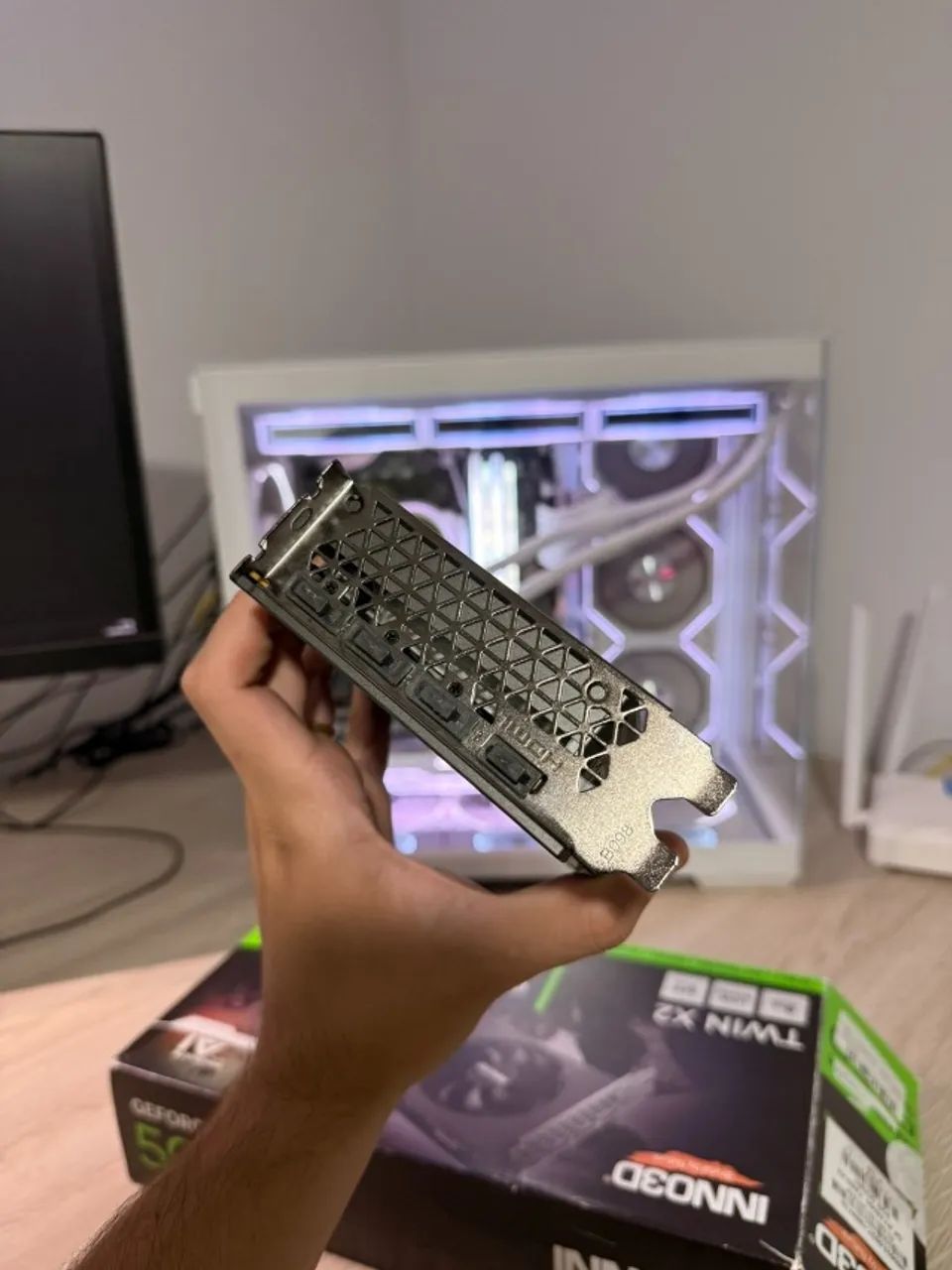 Placa de vídeo NVIDIA GeForce RTX 5060 8GB - Foto 4