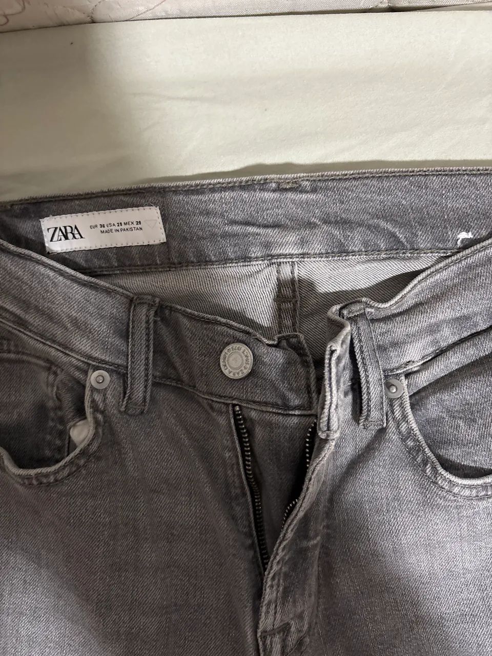 Calça Jeans Zara slim cinza - Foto 2