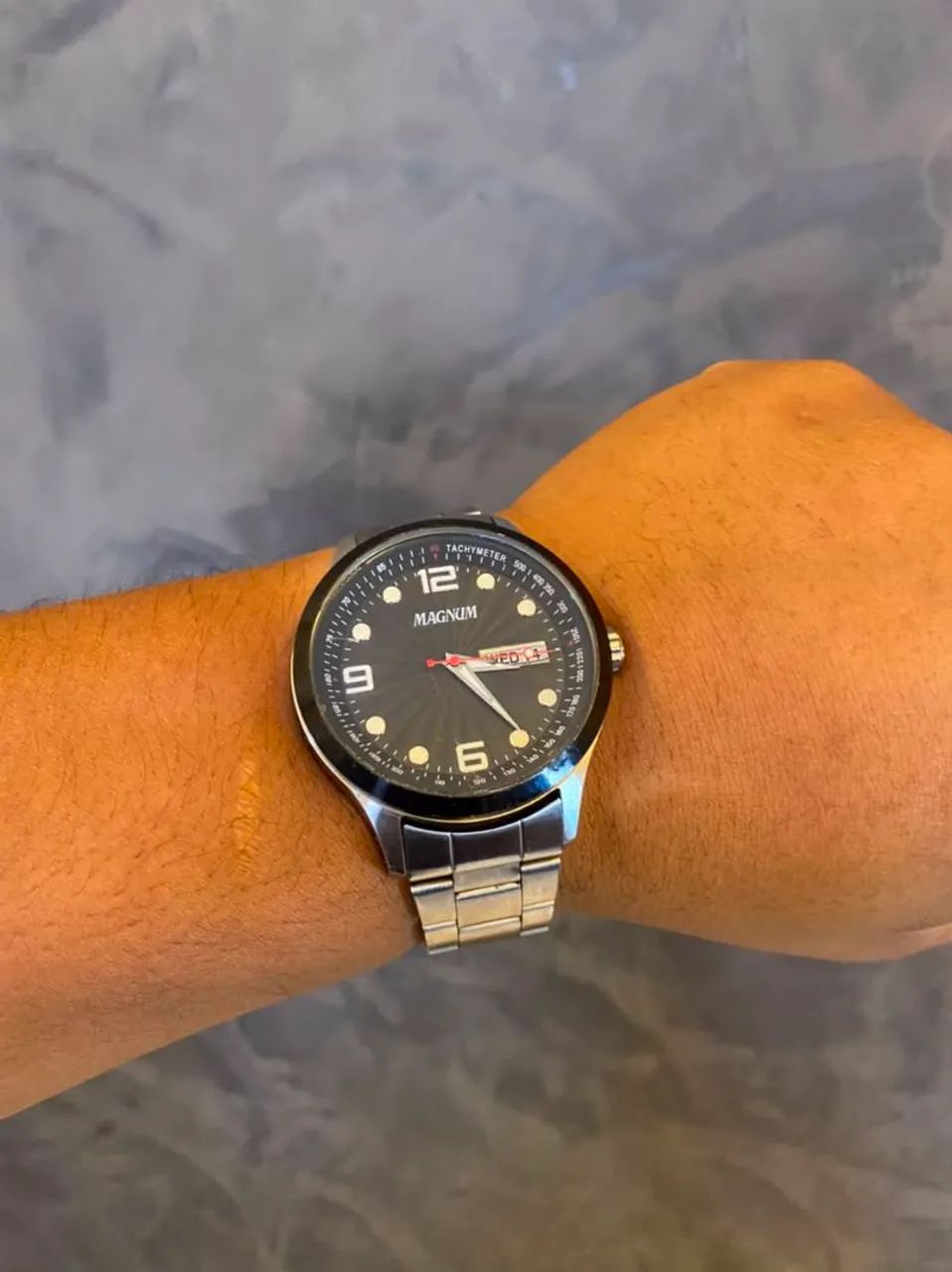 Vendo Relógio Magnum Quartz