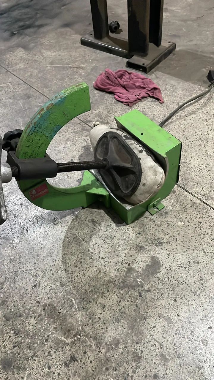 Máquina vulcanização de pneus