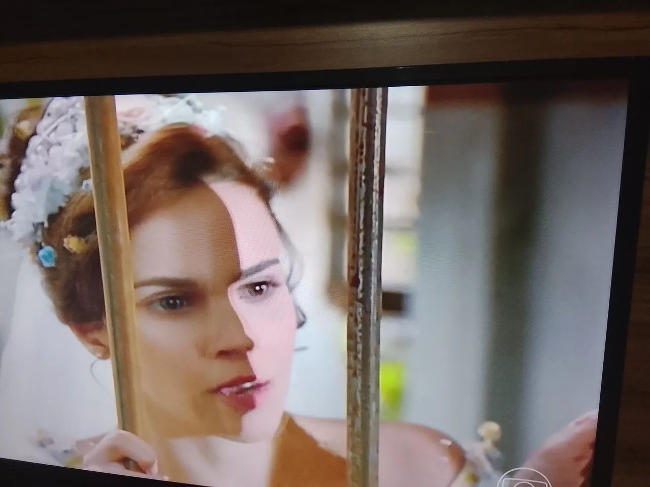 Vendo Tv smarth 32 polegadas - Foto 2