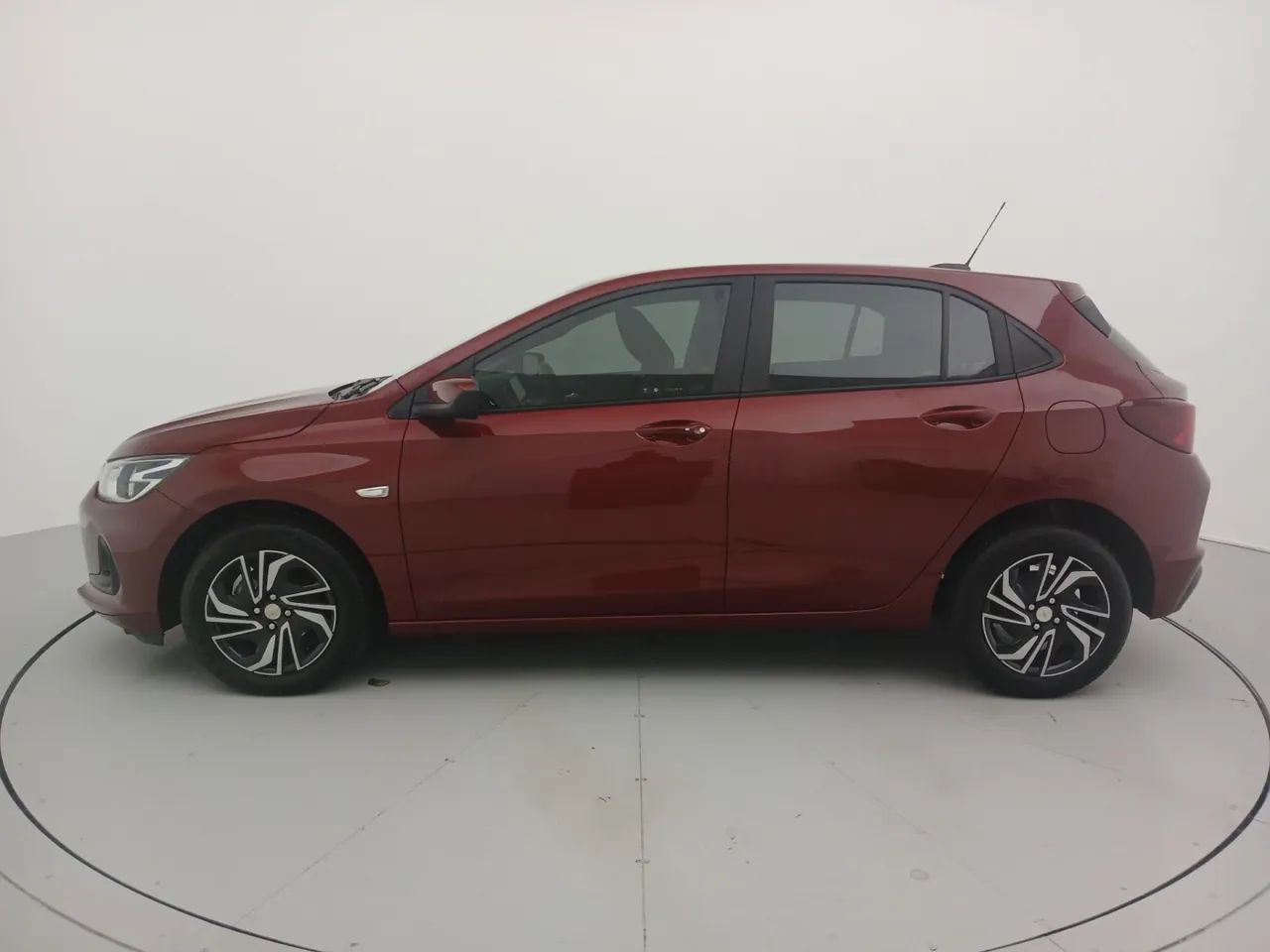 Chevrolet Onix Hatch LT 1.0 12V Flex Mec. 4P, foto 2 de 18