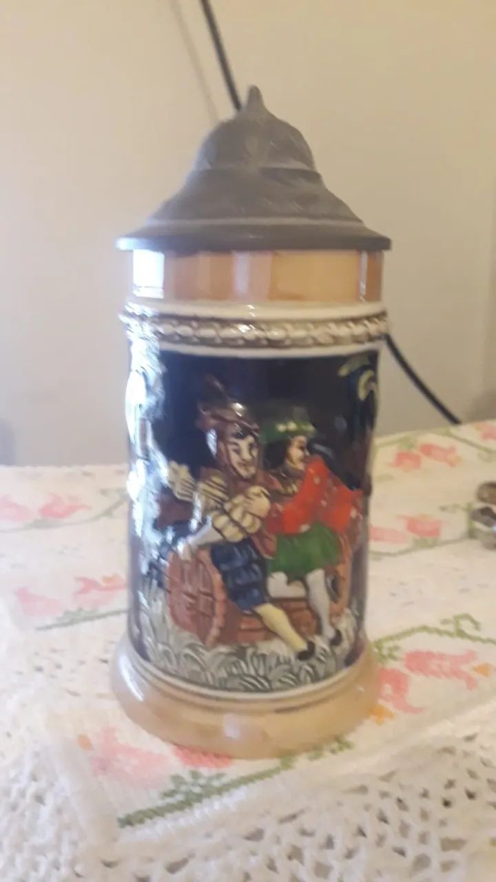 Caneca Antiga De Porcelana Ceramarte Tampa De Estanho 350,00 cada - Foto 5