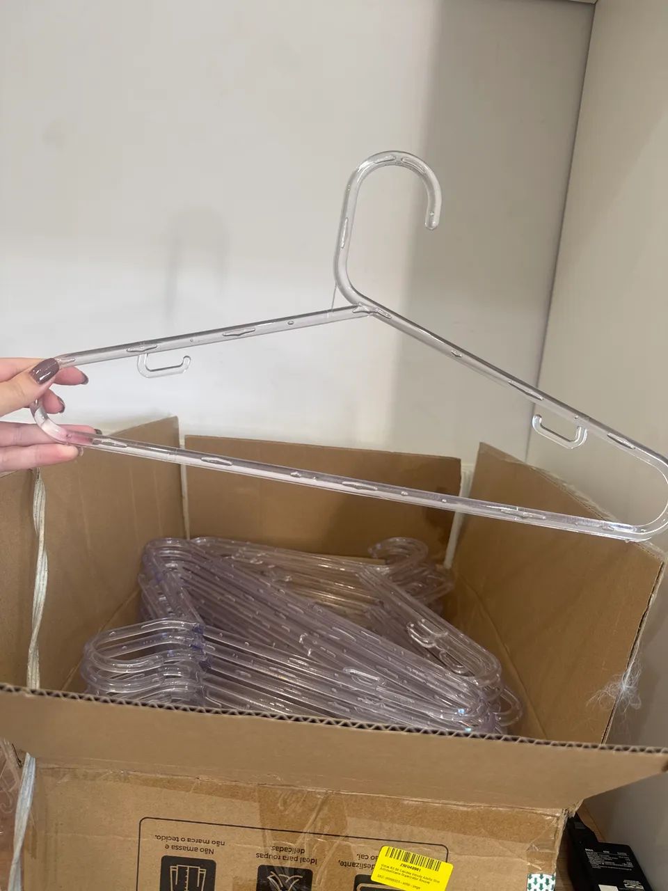 50 cabides acrílicos 