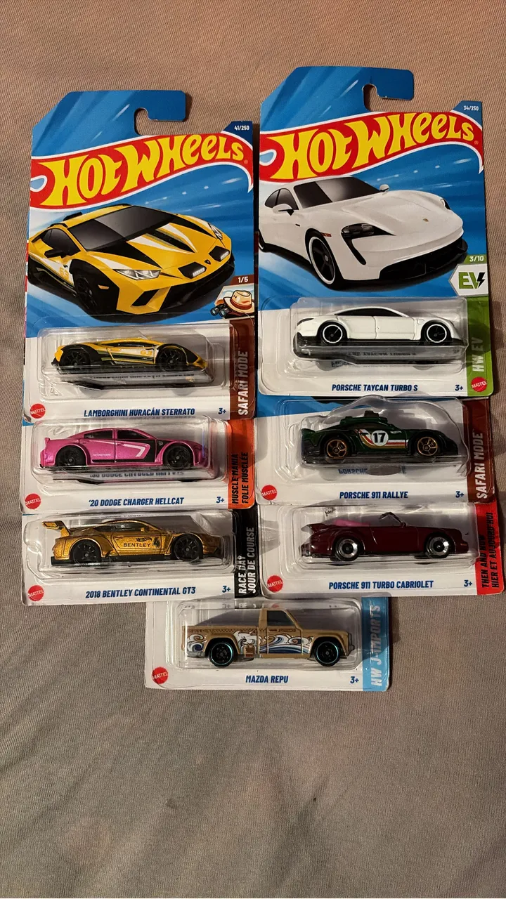 Hot wheels por 22 - Brinquedos e Jogos - Carambeí 1500734016 | OLX