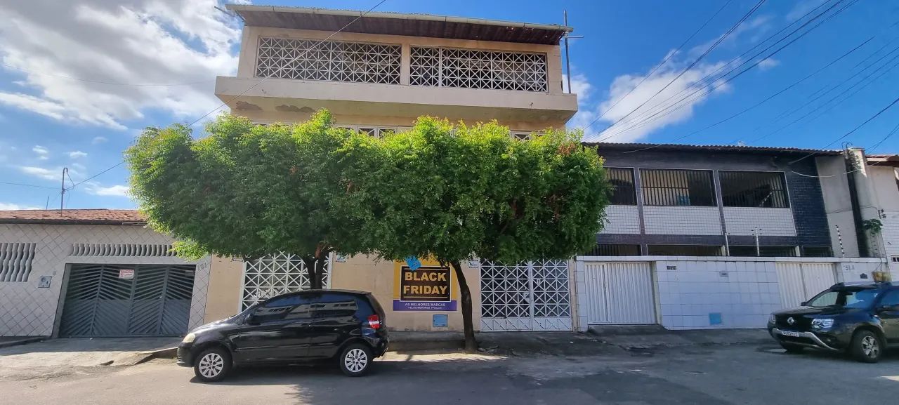 Galpão comercial de 825 m², 3 andares, excelente oportunidade!
