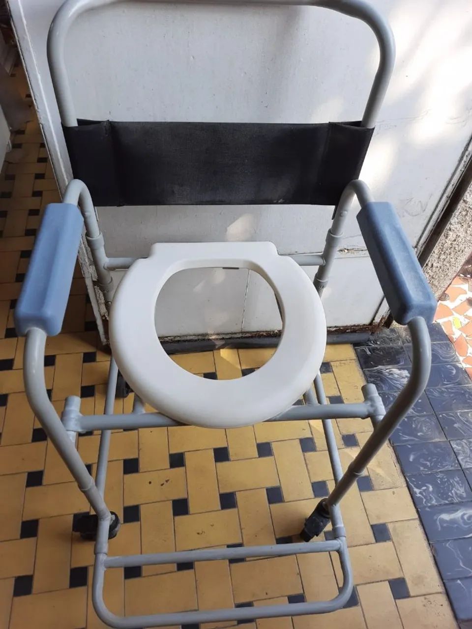 Cadeira de banho.