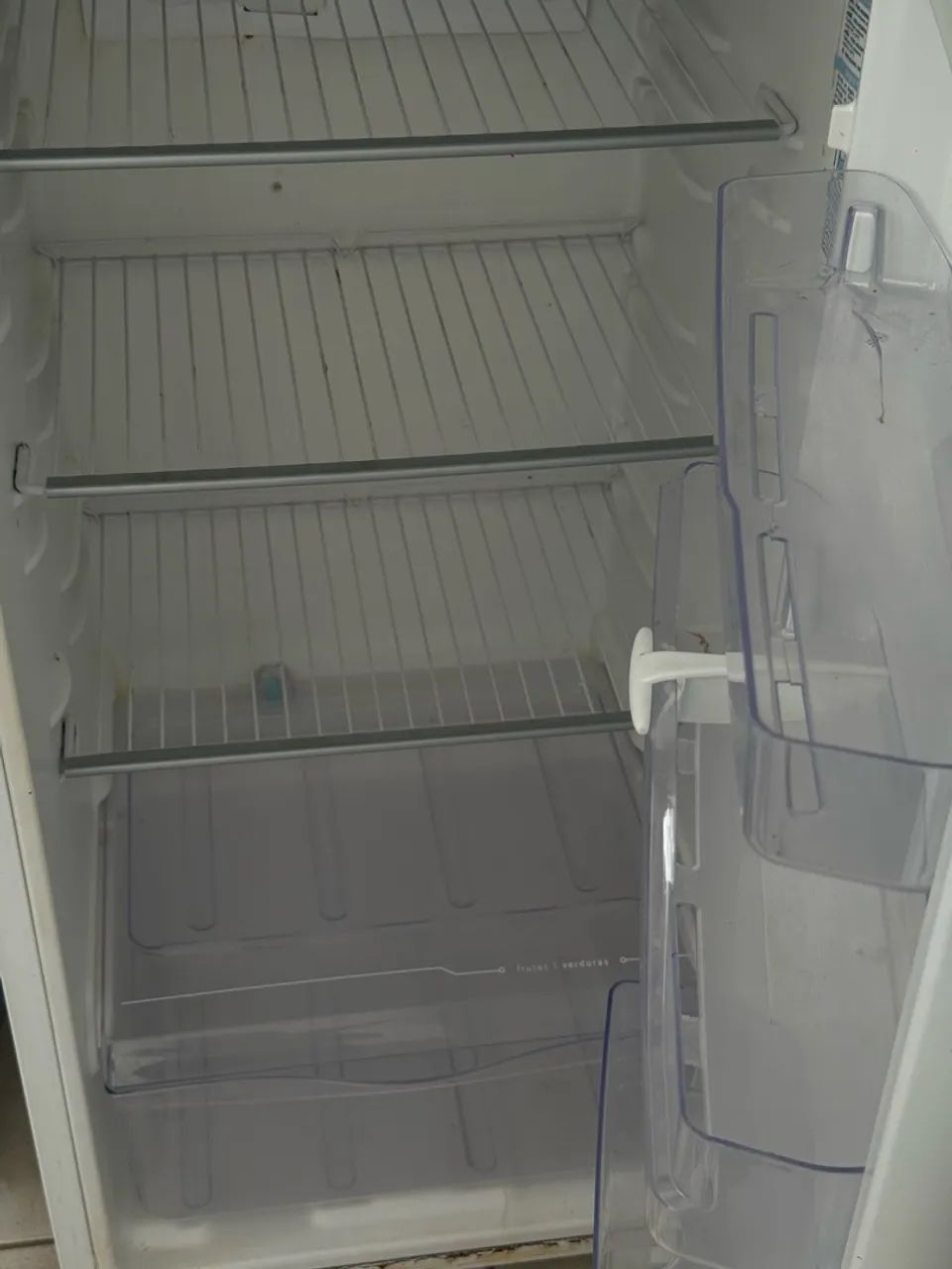 Vendo geladeira queimada  - Foto 2