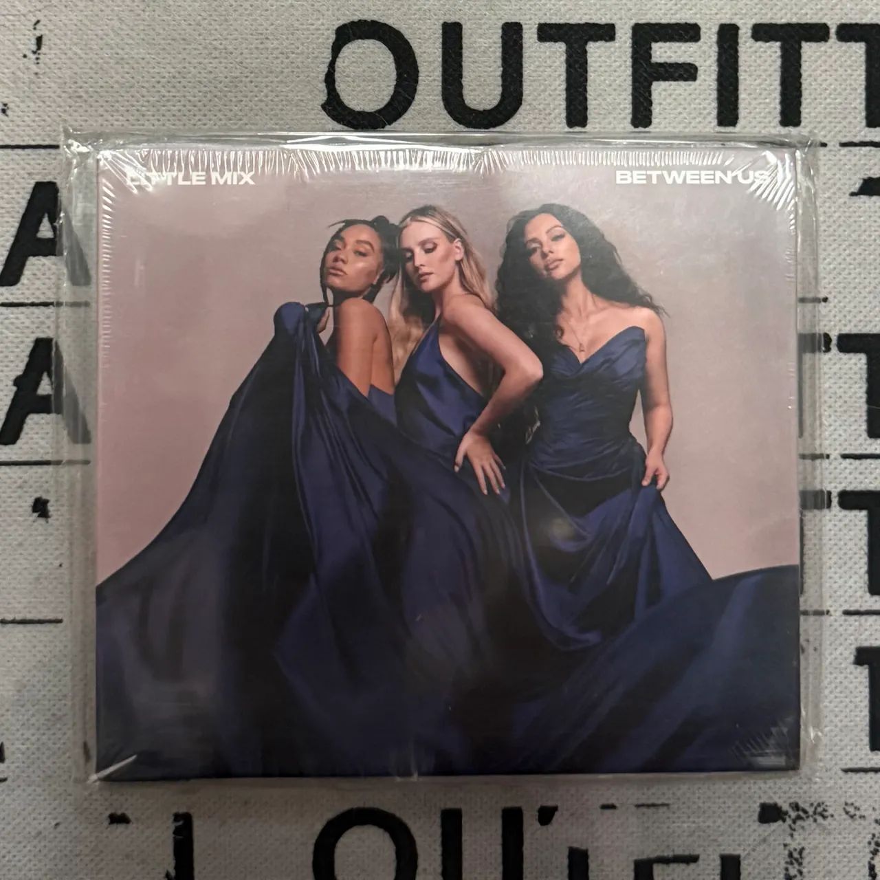 CD DUPLO AUTOGRAFADO Little Mix - Between Us (LACRADO) Deluxe