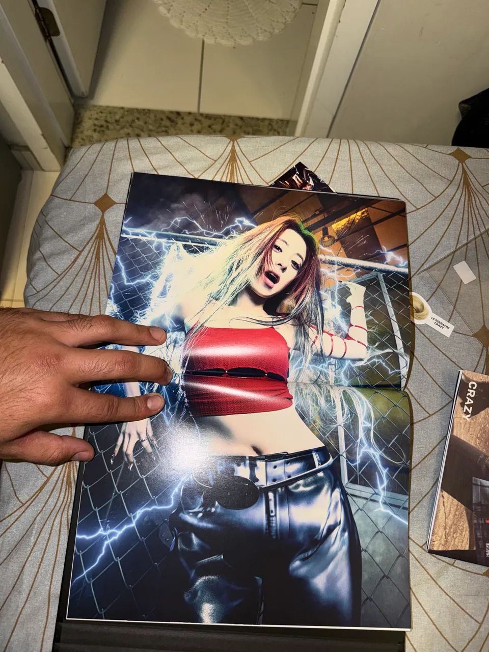 LE SSERAFIM CRAZY Vol. 1 Preto Original Weverse - Foto 2