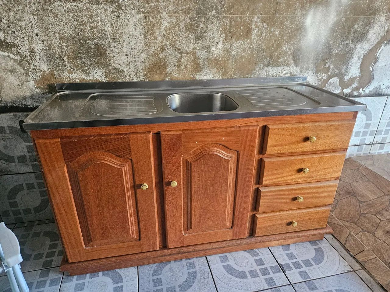 Vendo balcao com pia inox medindo 1.50x53
