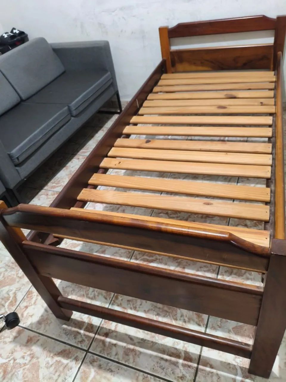 Cama solteiro - madeira maciça  - Foto 2