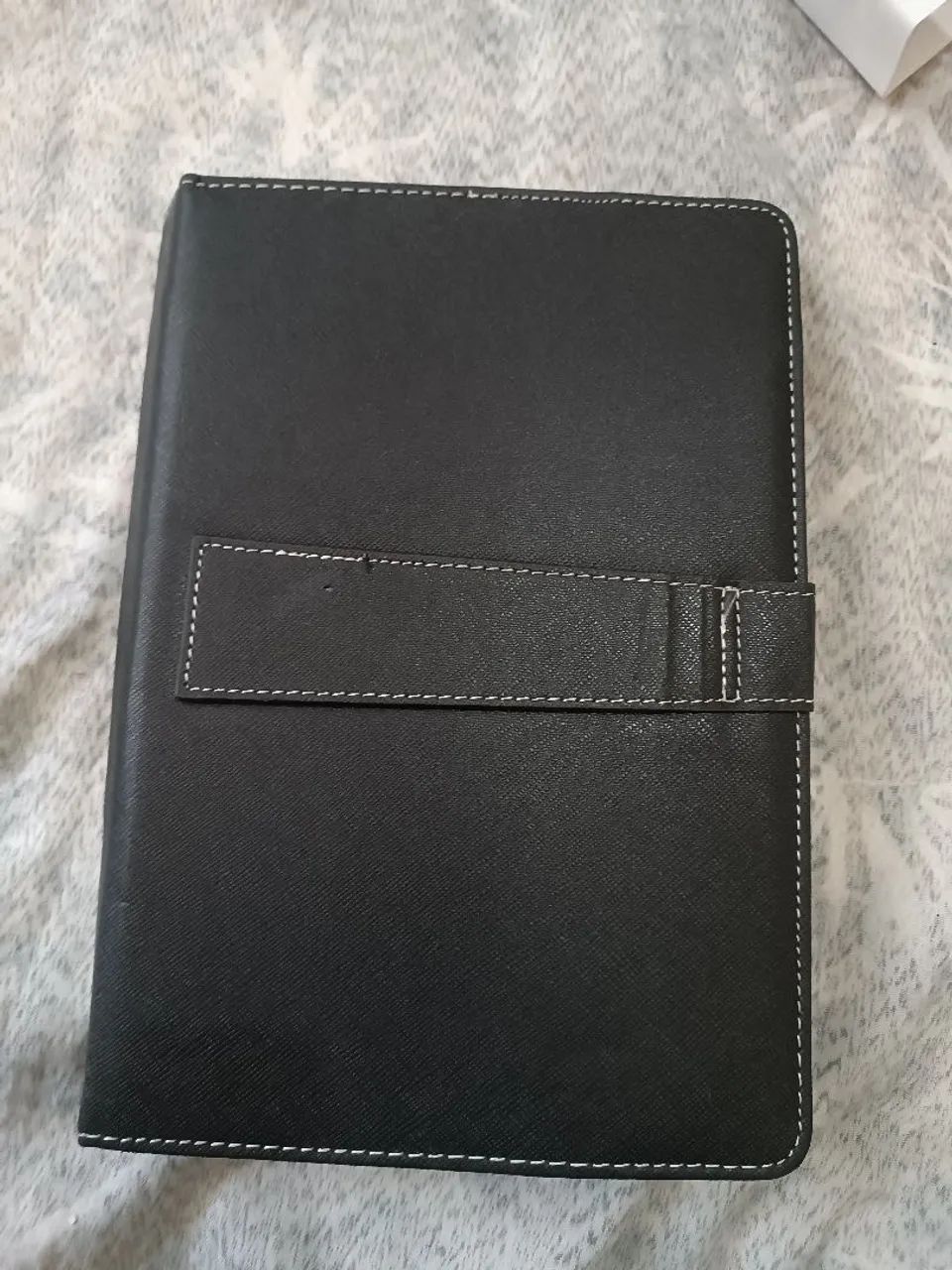 Capa Universal com Teclado Para Tablet 10pol