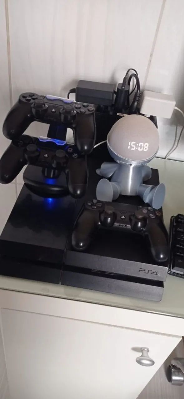 PlayStation 4 fat com três controles e 10 jogos - Foto 5