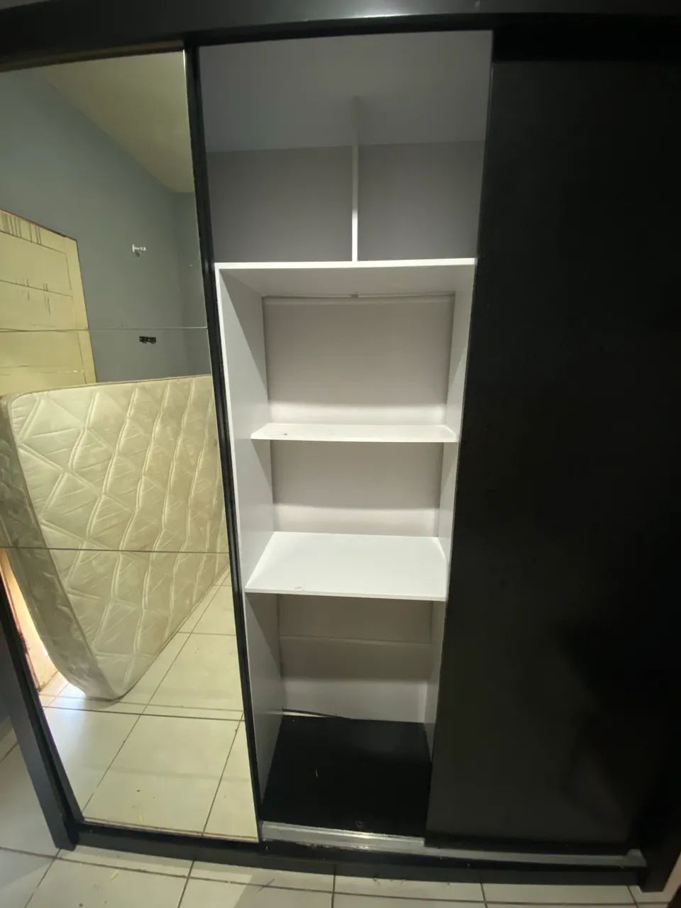 Guarda roupa Casal, 6 meses de Uso! 600$ - Foto 3