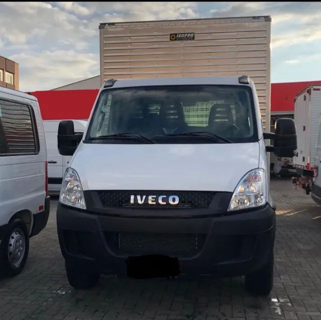 IVECO 35S14 BAU SECO ALUMINIO - 2017  - Foto 2