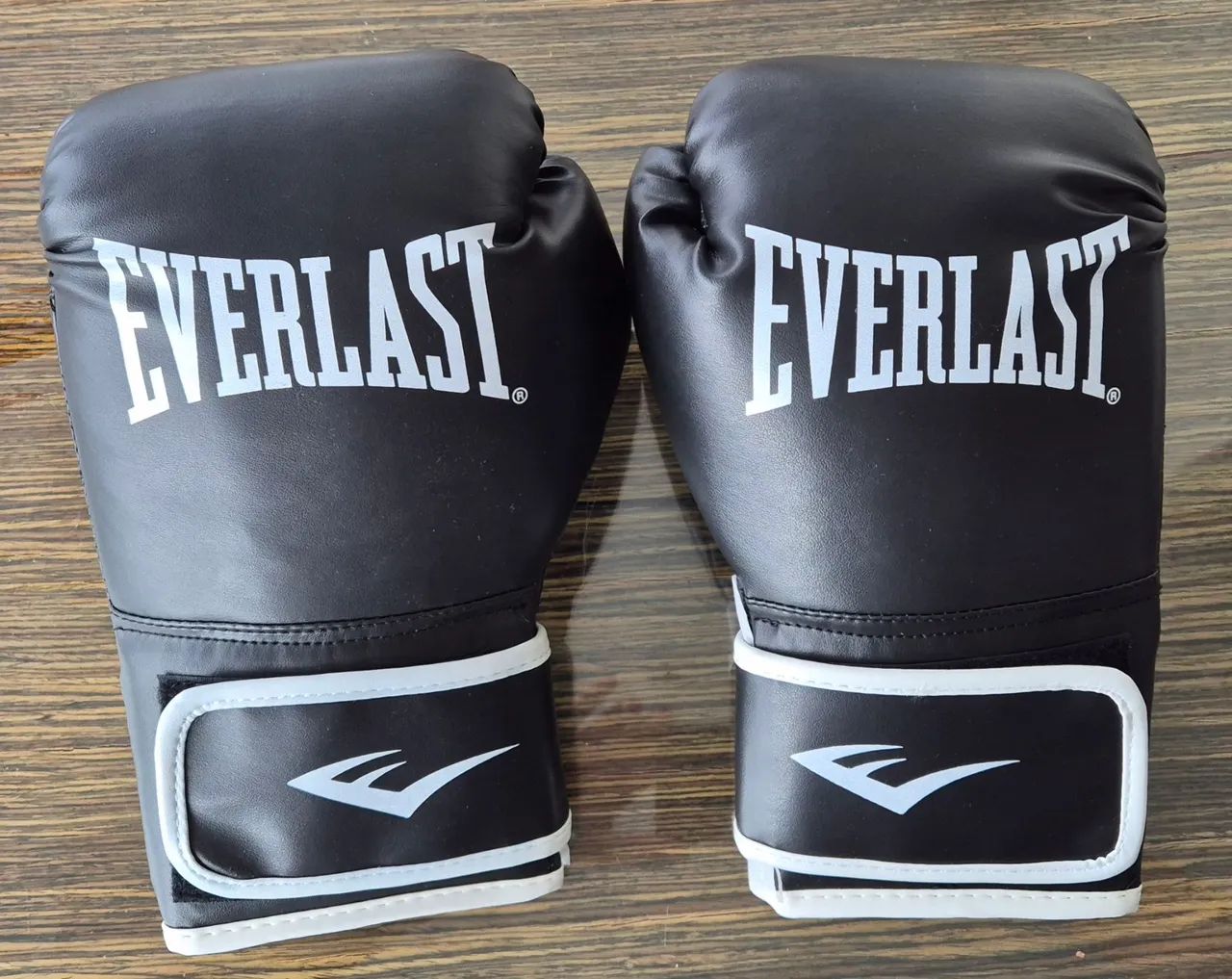 Luva Boxe Everlast Core 2 Training P/M