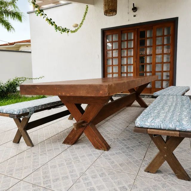 Mesa Rústica de Madeira Maciça de Lei com Bancos ? Grande, Pesada e Imponente - Foto 2