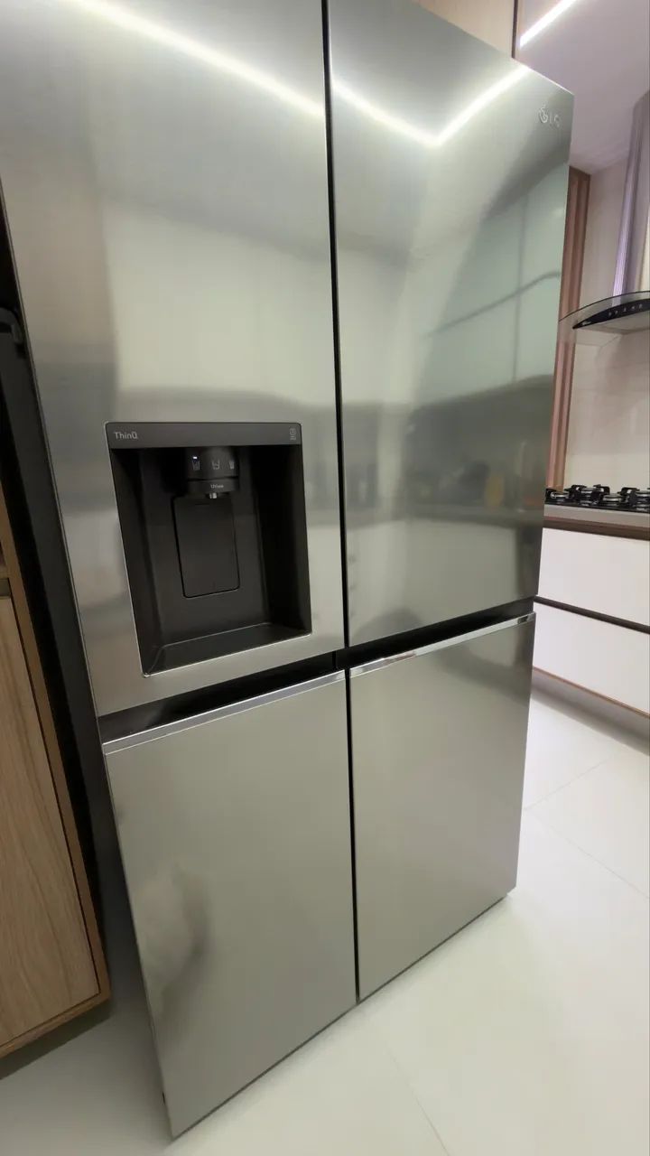Side by side LG 611lt