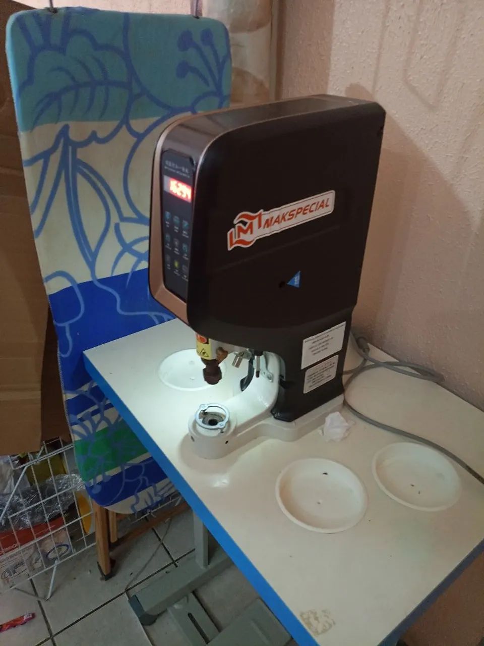 Baixou! Máquina de pregar botões de pressão e ilhoes eletrônica  - Foto 2