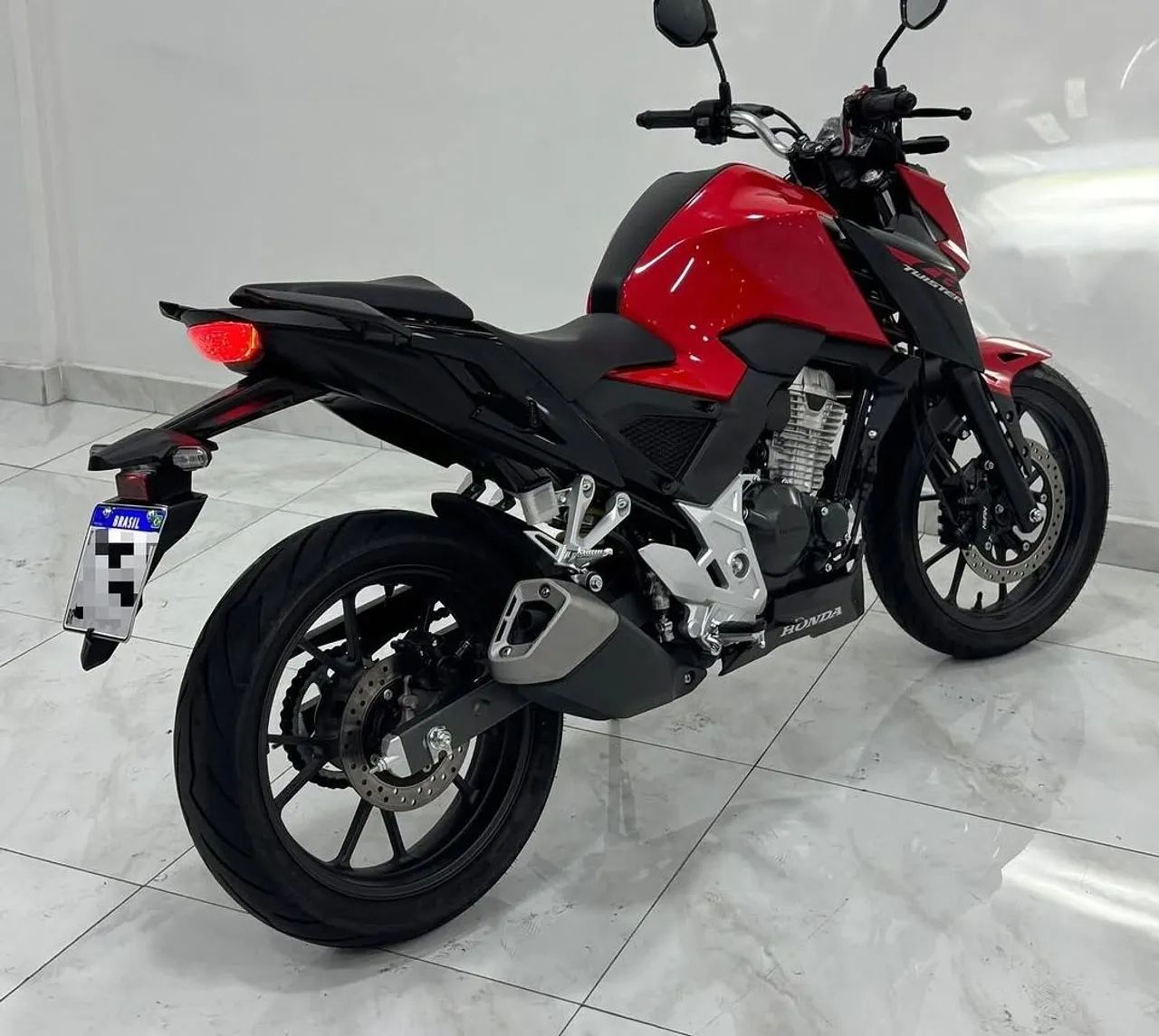 Honda CB300F 2024  - Foto 2