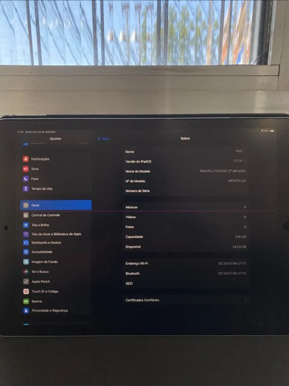 iPad Pro 12.9 2ª Geração 256GB Wi-Fi + 2 Capas  - Foto 4